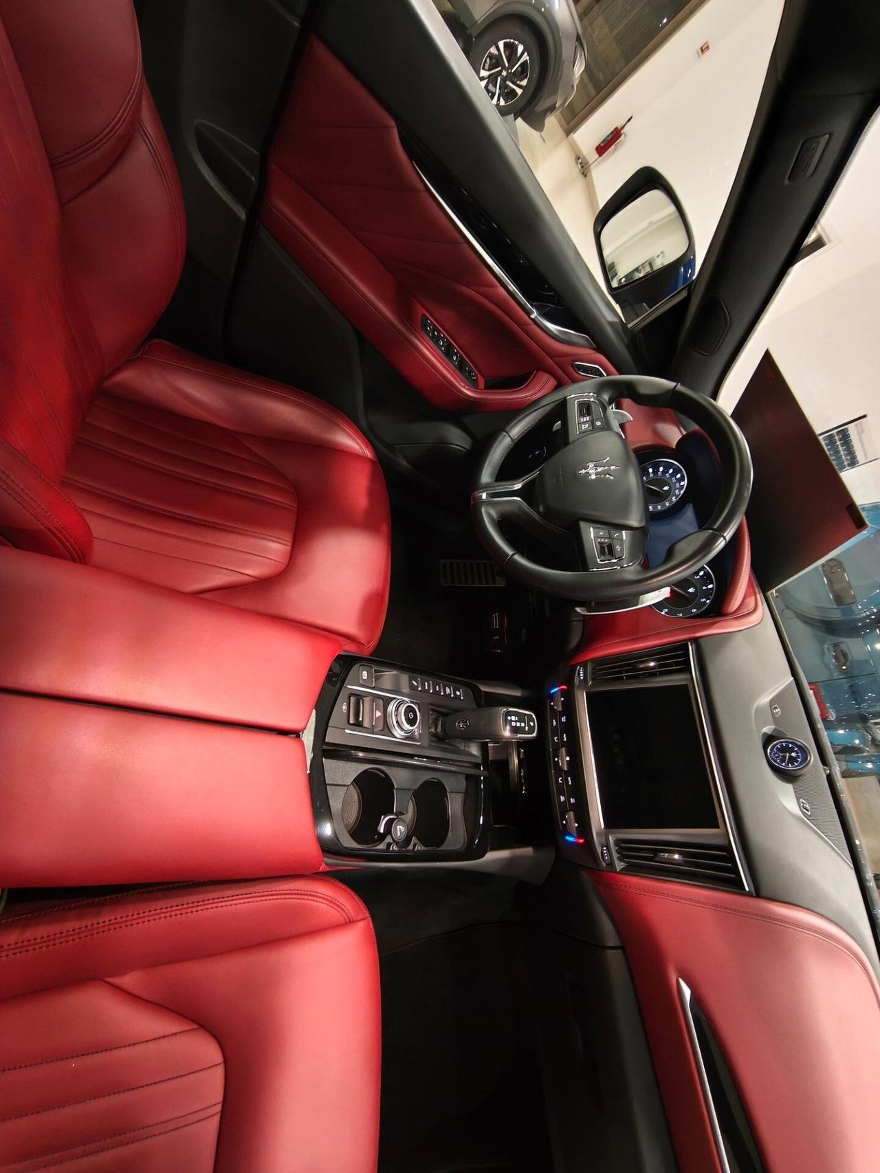 Maserati Levante MHEV 330 CV AWD GT Cartier