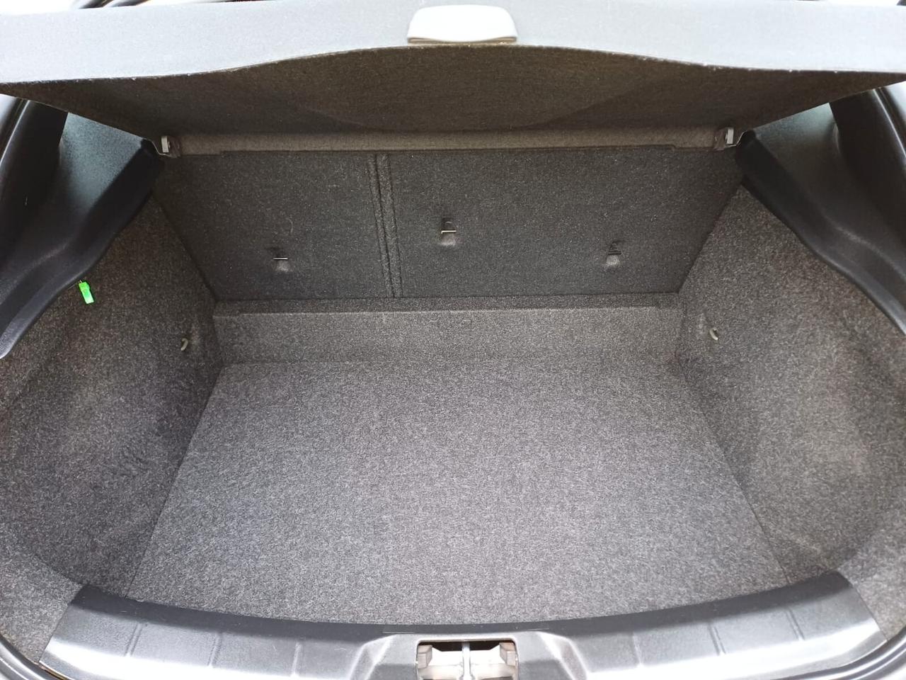 Volvo V40 D2 Geartronic Business