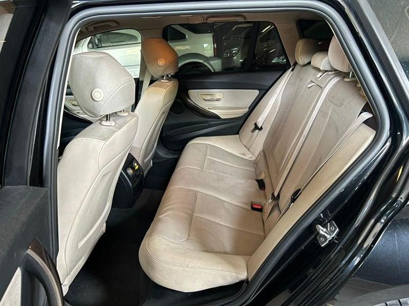 BMW Serie 3 318d Modern Touring