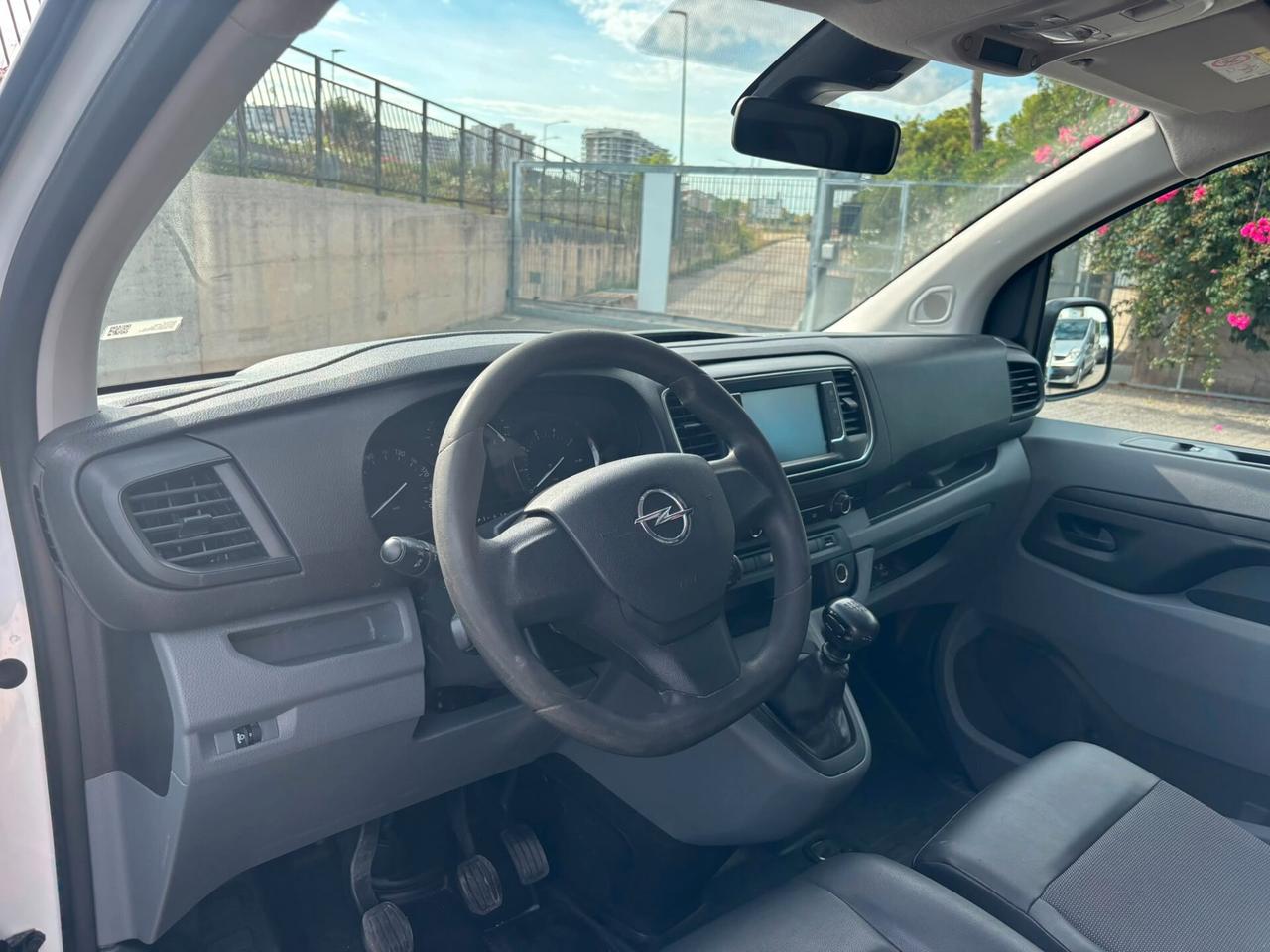 OPEL VIVARO 1.5 DIESEL 120 CV – 2020 – PORTATA 1.004 KG