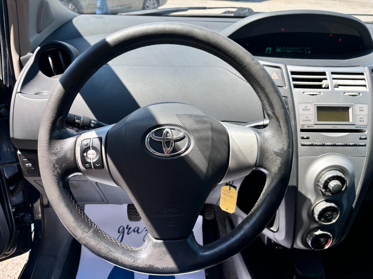 Toyota Yaris 1.0 5 porte Sol