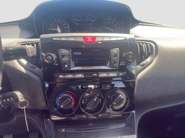 LANCIA Ypsilon Ypsilon 1.0 FireFly 5 porte S&S Hybrid Silver
