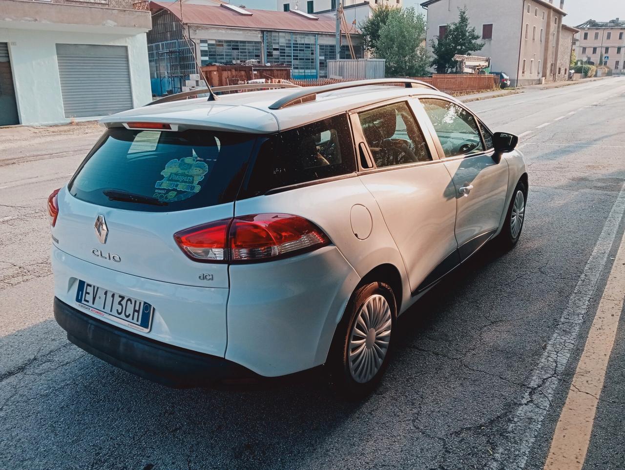Renault Clio Sporter 1.5 dCi 8V 75CV Costume National