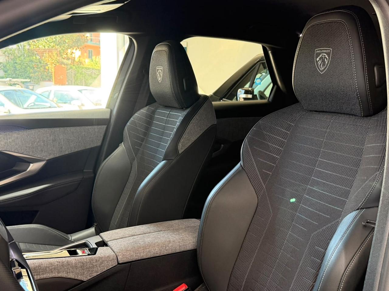 Peugeot 3008 Hybrid 136cv e-DCS6 GT my25