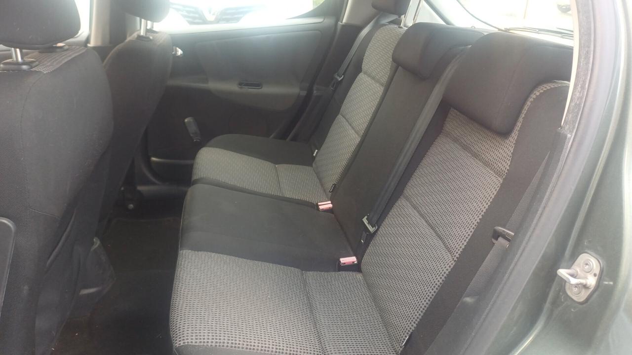 Peugeot 207 1.4 HDi 70CV 5p. Energie Sport