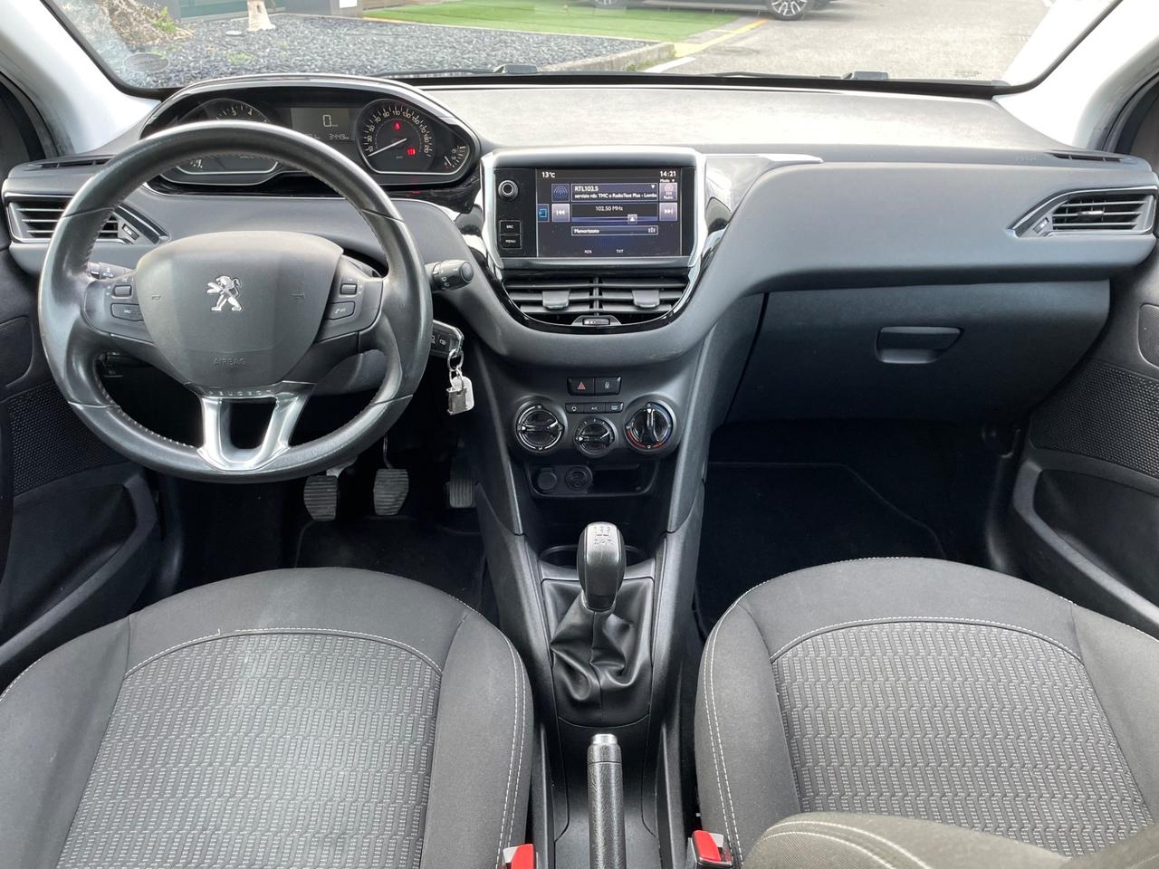 Peugeot 208 PureTech 82 5 porte Allure*Neo patentati*