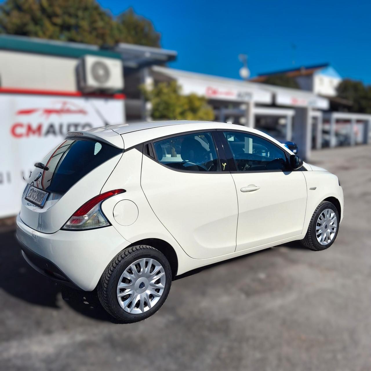 Lancia Ypsilon 1.2 69 CV 5 porte GPL Ecochic Elefantino