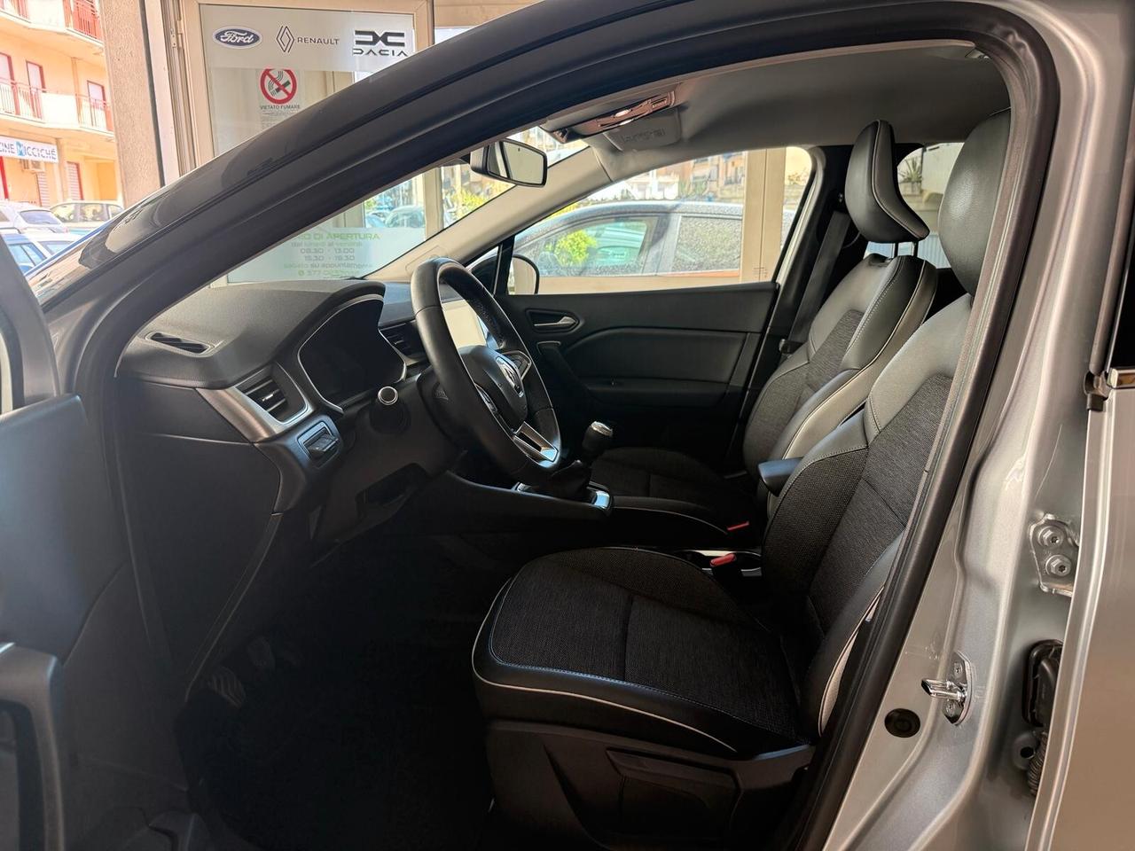 Renault Captur TCe 100 CV Intens