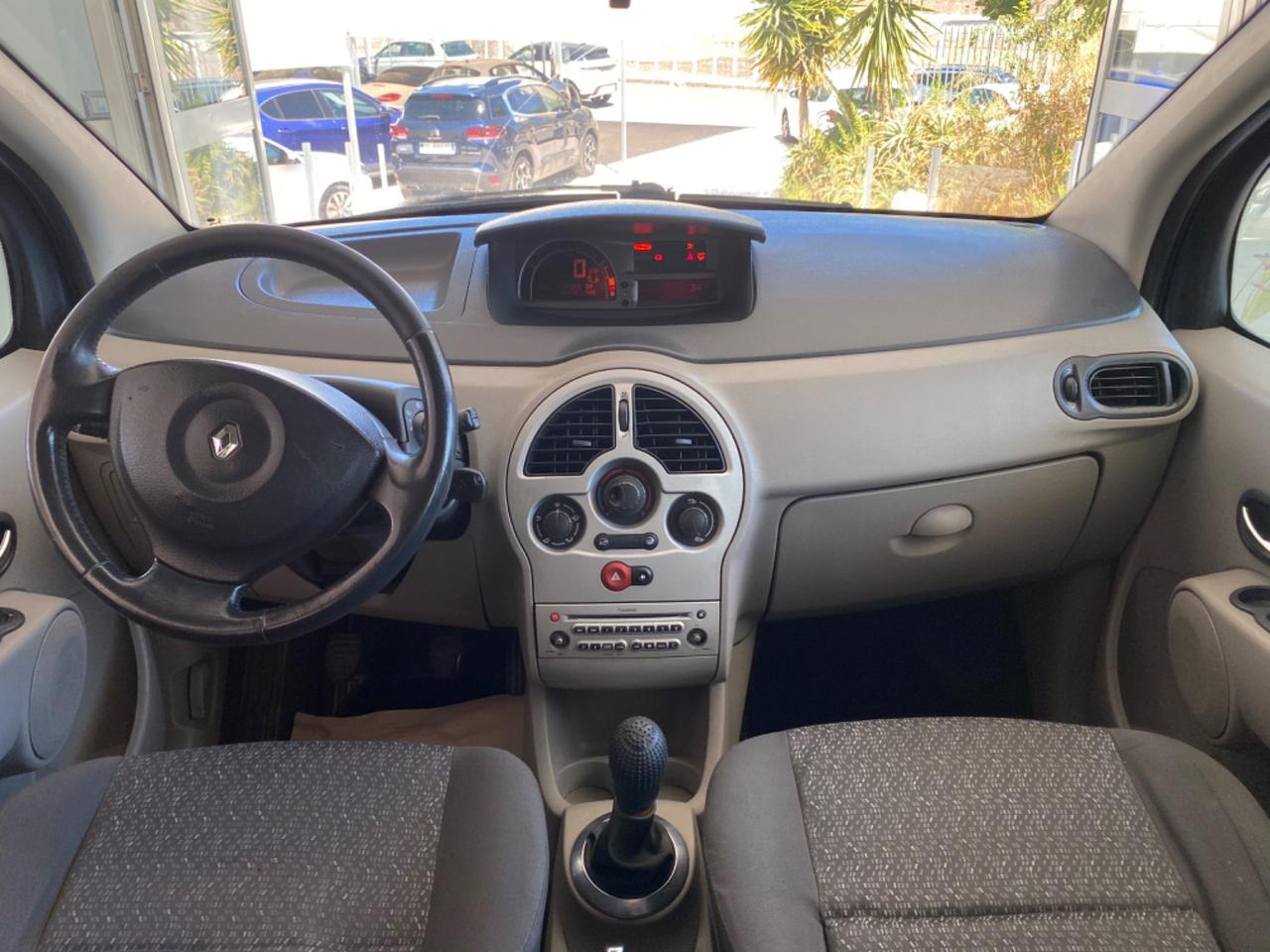 Renault Modus 1.5 dCi 85CV Confort Dynamique2006
