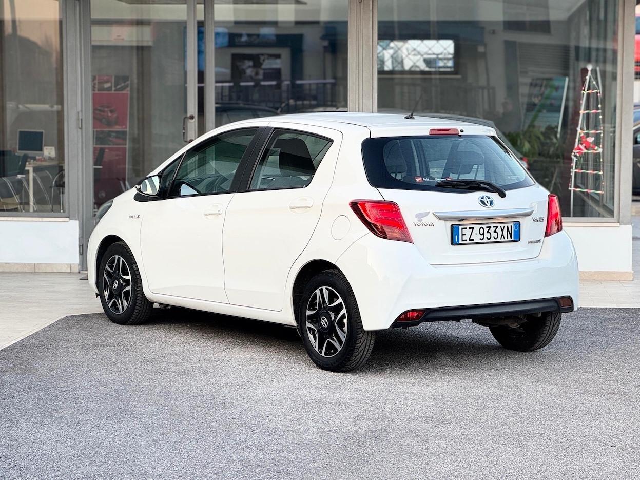 Toyota Yaris 1.5 Hybrid 75CV E6 Neo. Automatica - 2015