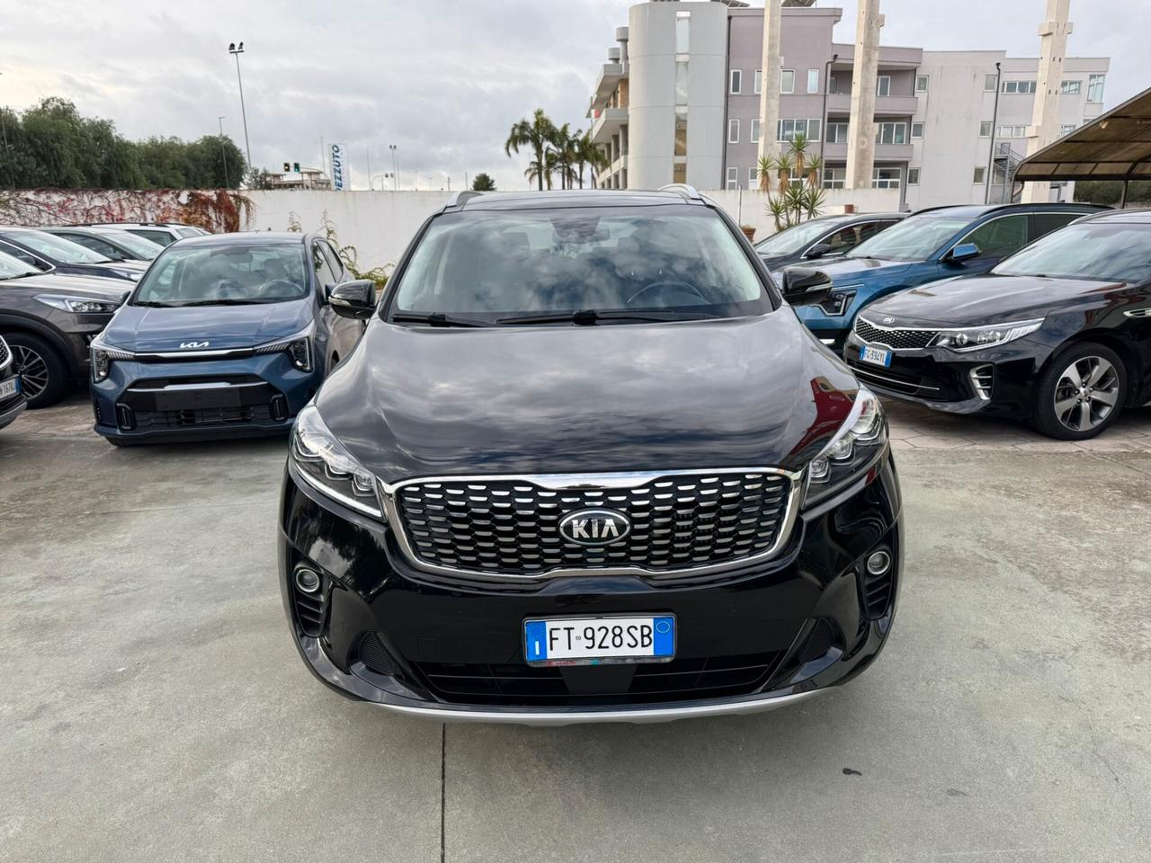 KIA SORENTO 2.0 DIESEL AUTOMATICO 4 RUOTE MOTRICI