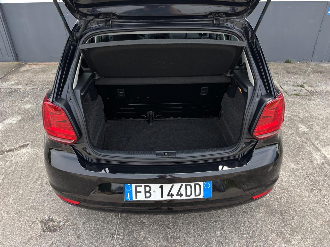Volkswagen Polo 1.0 benzina. Neopatentati. Garanzia