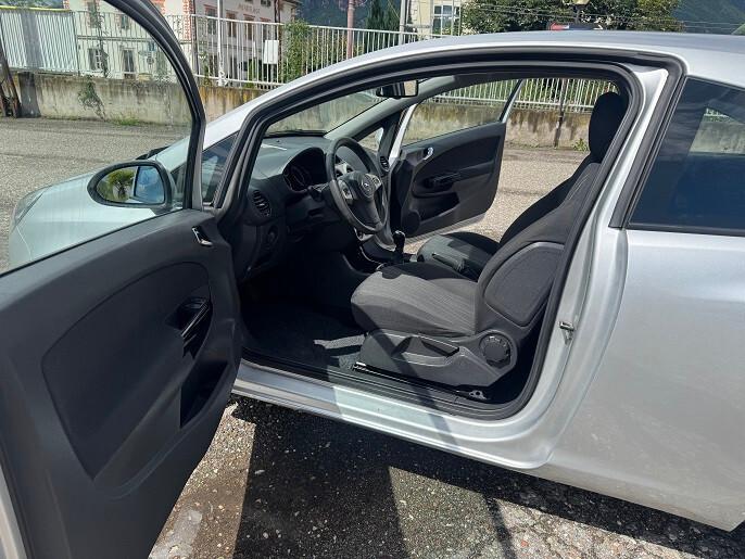 Opel Corsa 1.2 3 porte Easytronic Enjoy