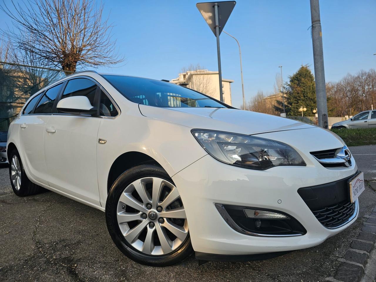 Opel Astra 1.6 CDTI 136cv Sports Tourer Cosmo*Pelle*Navi*Euro6