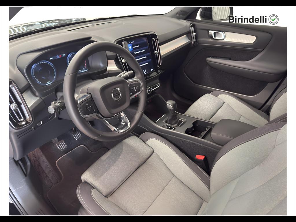 VOLVO XC40 (2017-->) - XC40 T2 Core
