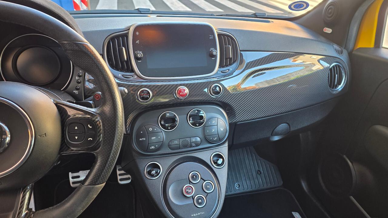 Abarth 595 180 CV Competizione AUTO SABELT CARBONIO GARANZIA