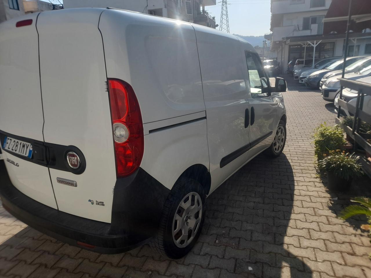 Fiat DOBLO' 1.4 BENZINA METANO 120 CV ANNO DICEMBRE 2019 3 posti