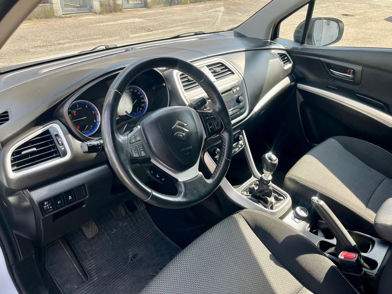 Suzuki S-Cross 1.6d 4WD 2015 145.000km perfetta