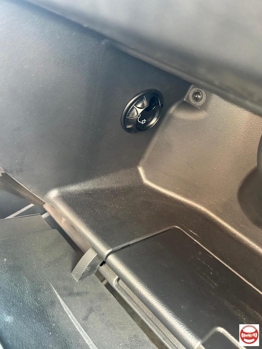 VOLKSWAGEN - Polo 1.2 tsi Comfortline BM 5p