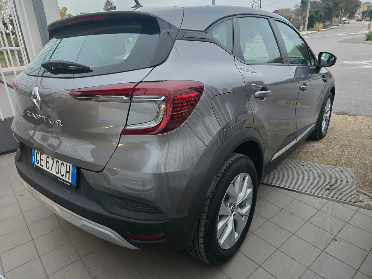 Renault Captur Blue dCi 115 CV EDC Initiale Paris