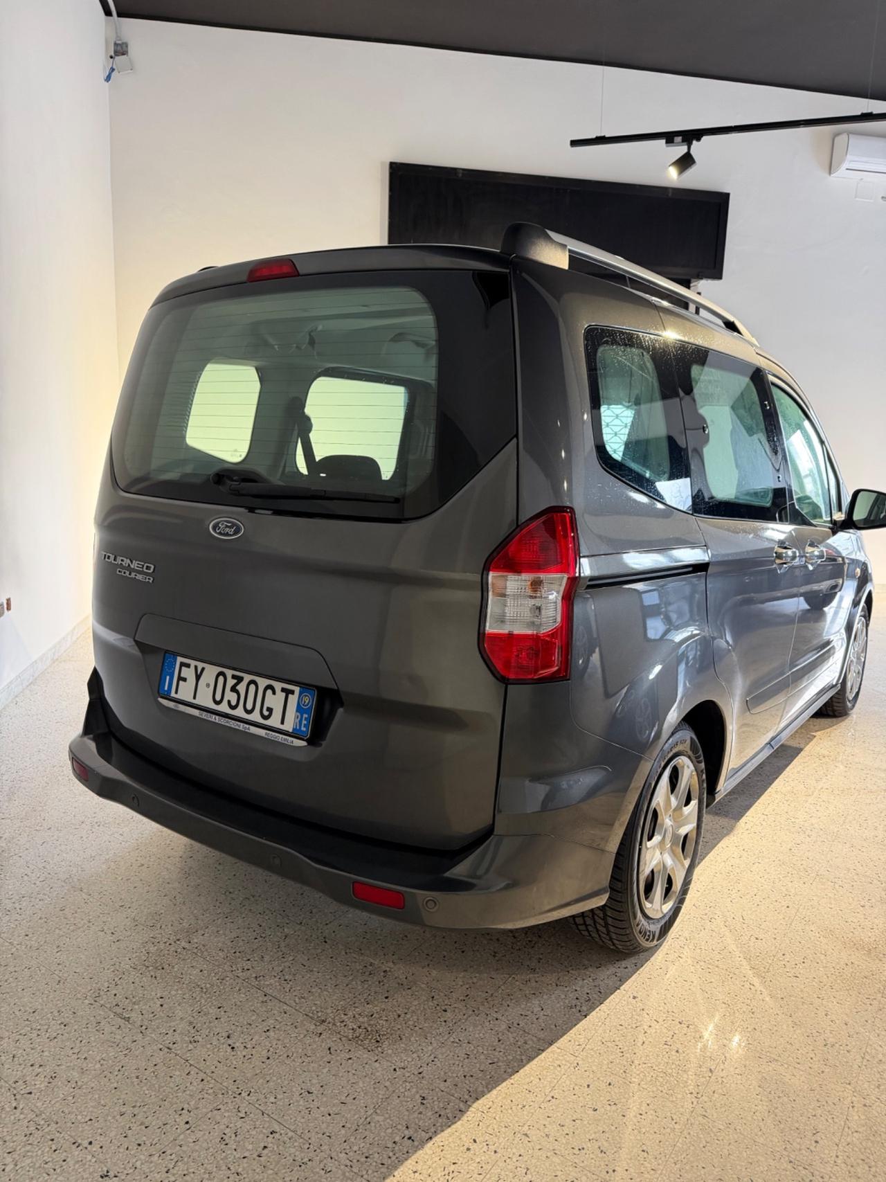 Ford Transit Courier 1.5 TDCi 75CV Van Trend