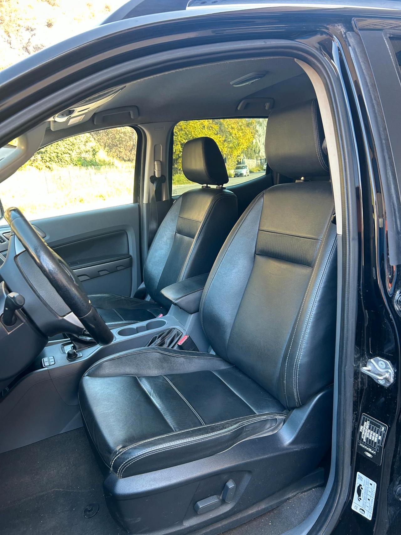 Ford Ranger Double Cab Ranger 3.2 tdci double cab Limited Black Edition Pack 200cv auto