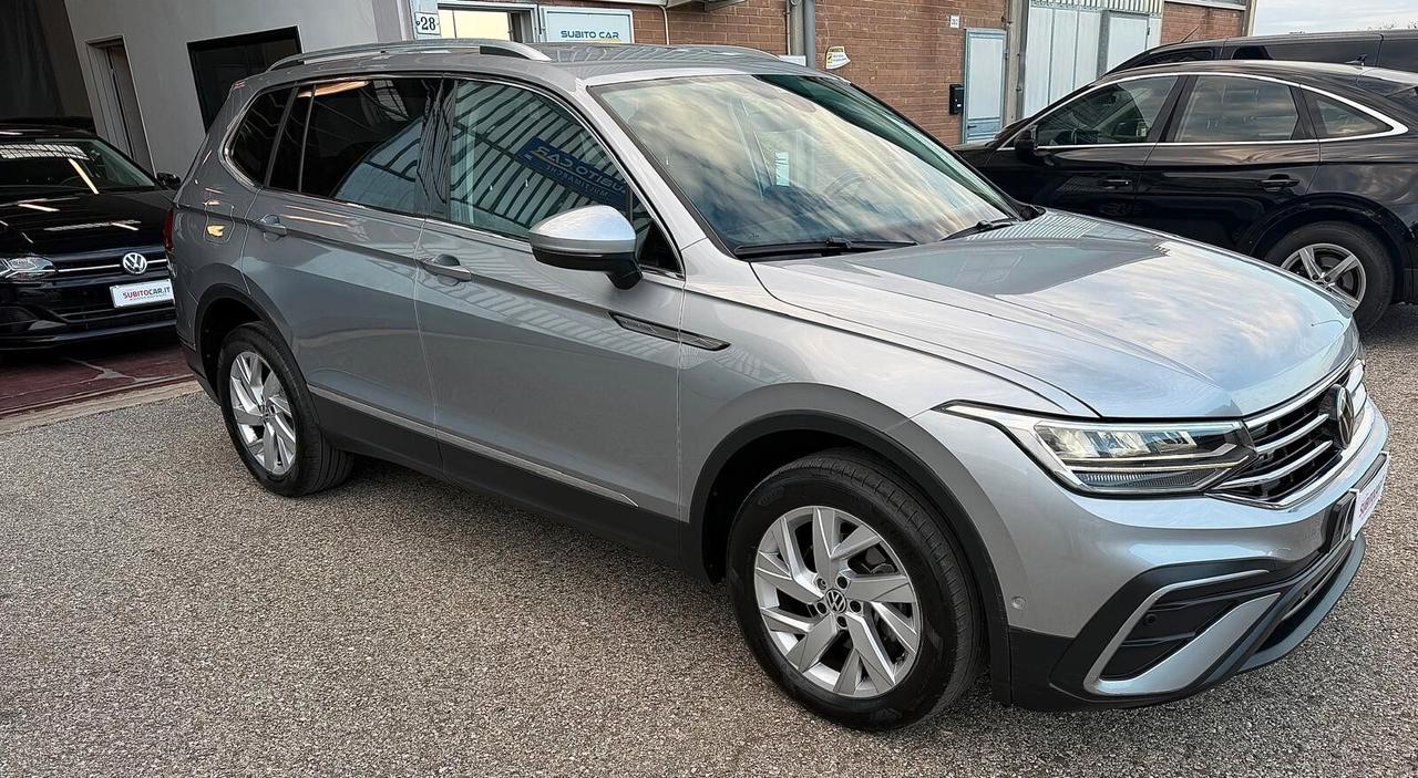 Volkswagen Tiguan Allspace 2.0 TDI SCR DSG 4MOTION Life 7 posti
