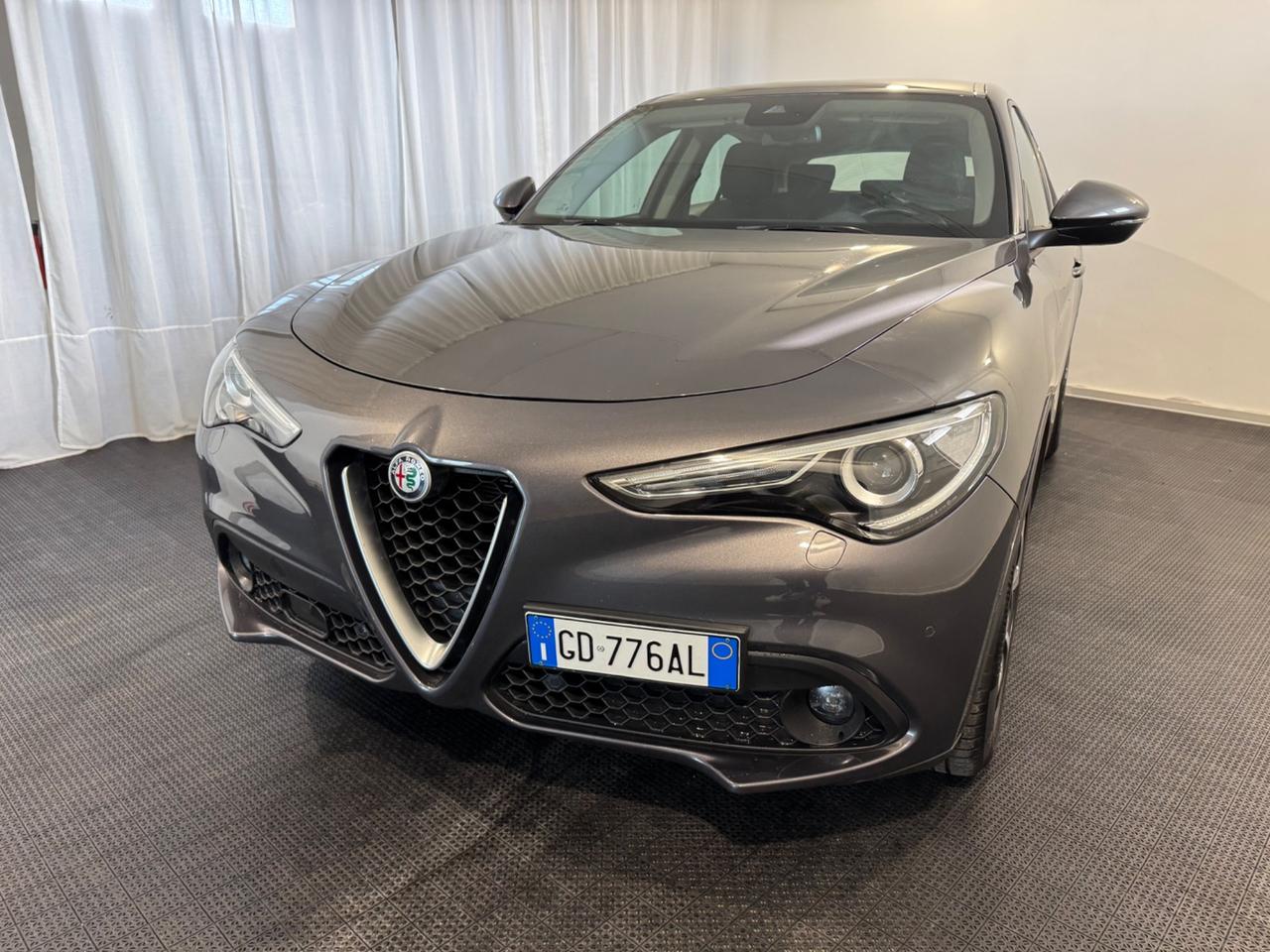 Alfa Romeo Stelvio 2.2 Turbodiesel 190 CV AT8 Q4 Executive