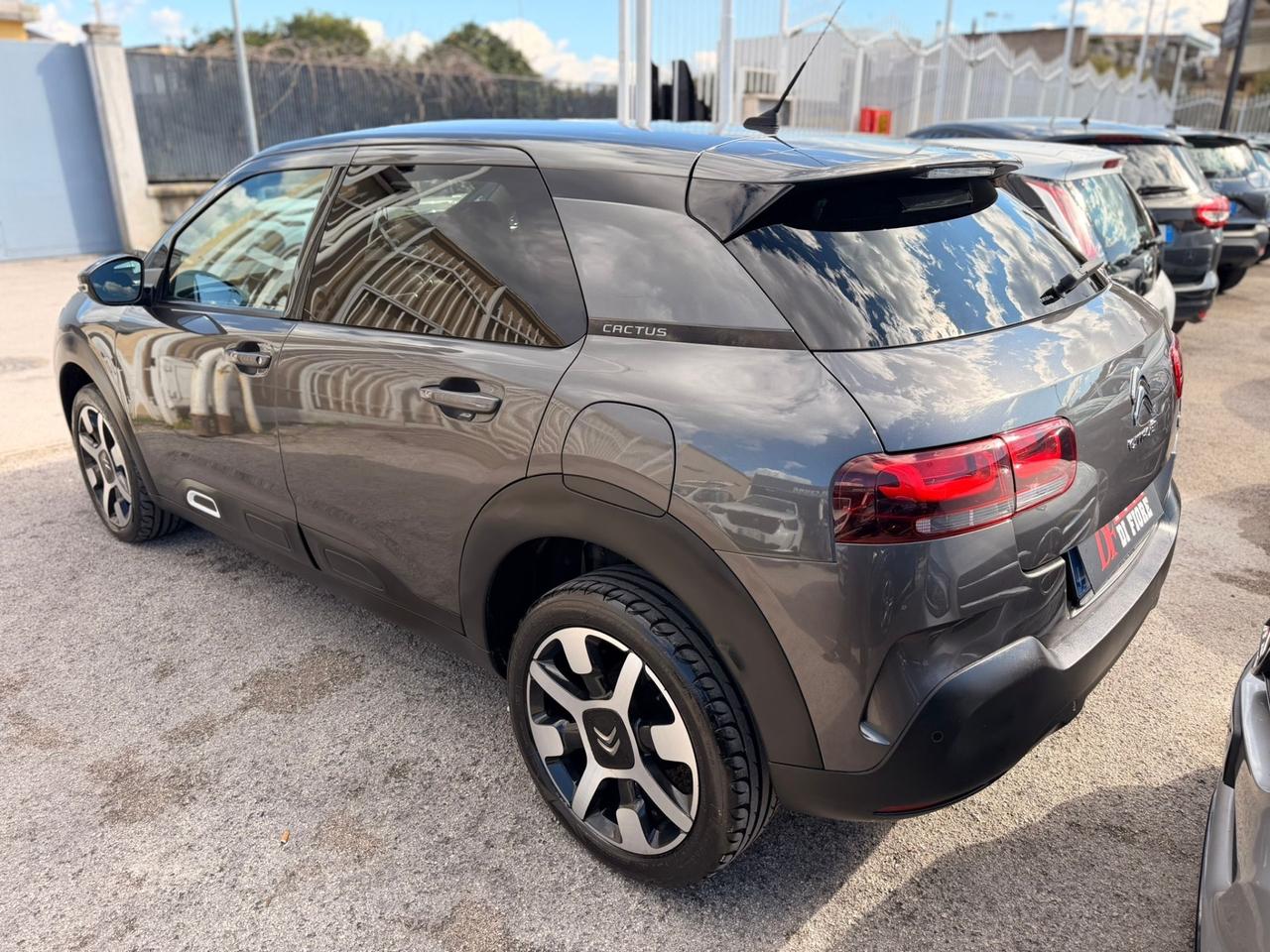 Citroen C4 Cactus 1.5 BlueHdi 100cv SHINE FULL OPTIONAL
