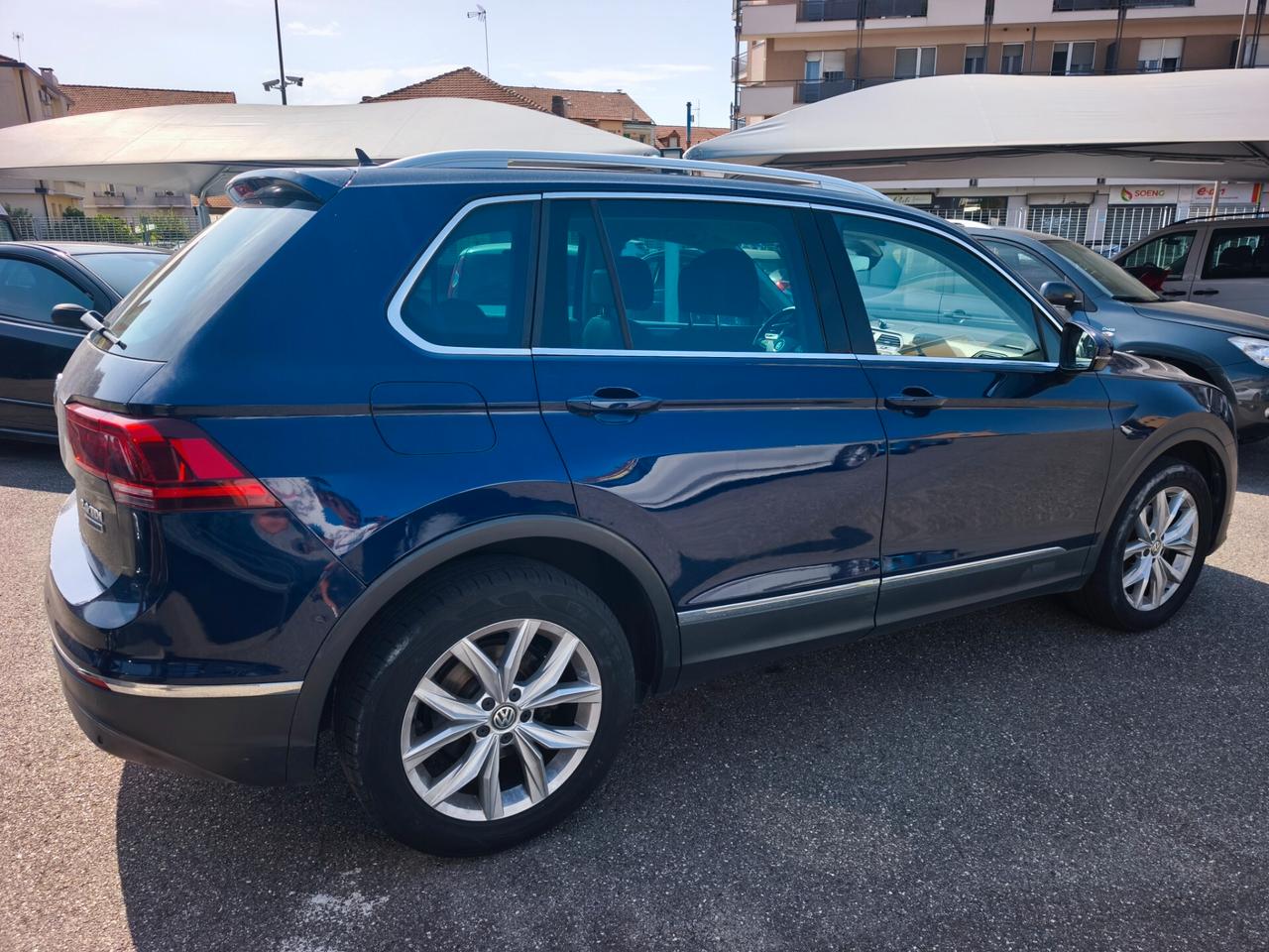 Volkswagen Tiguan 2.0 TDI SCR DSG 4MOTION Executive BMT