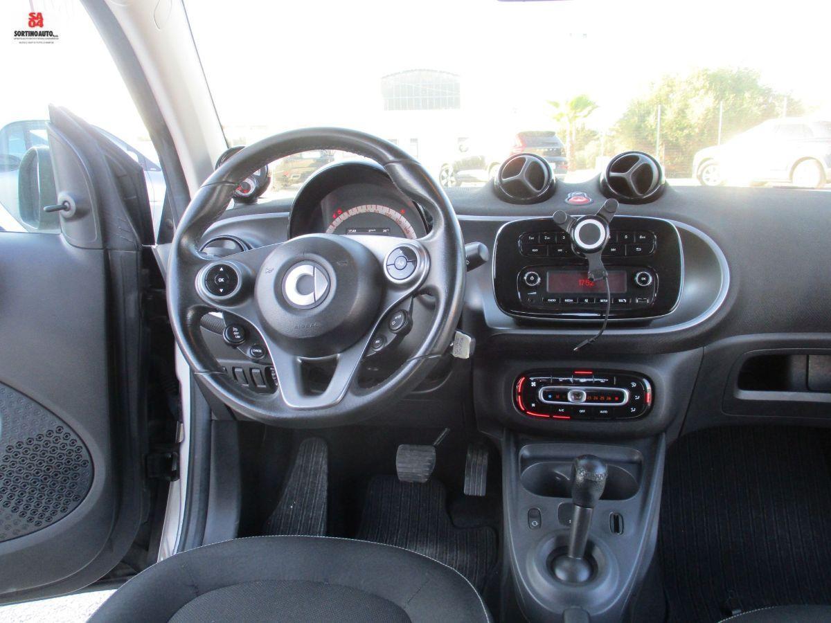 SMART Fortwo 70 1.0 t.amic Passion-2018 KM115000