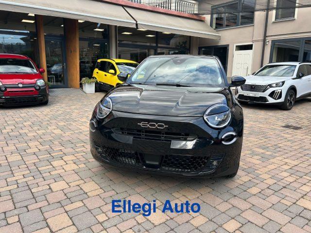 FIAT 600 PROMO FIN.Hybrid 110 CV DCT MHEV + PACK STYLE KM 0