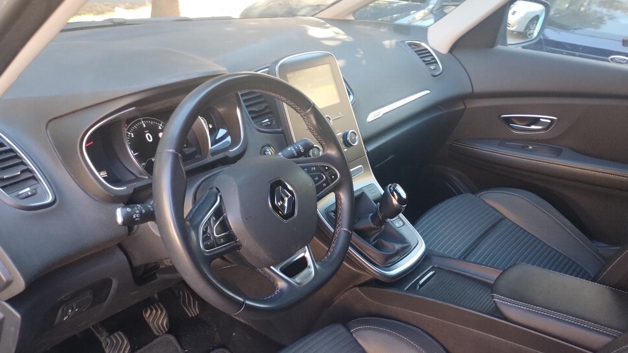 Renault Scenic Scénic Blue dCi 120 CV Sport Edition2