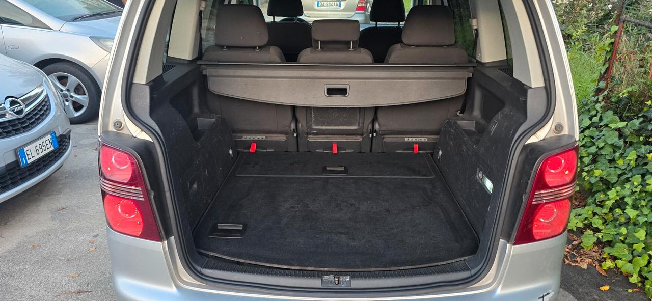 Volkswagen Touran 1.6 Trendline Bifuel G