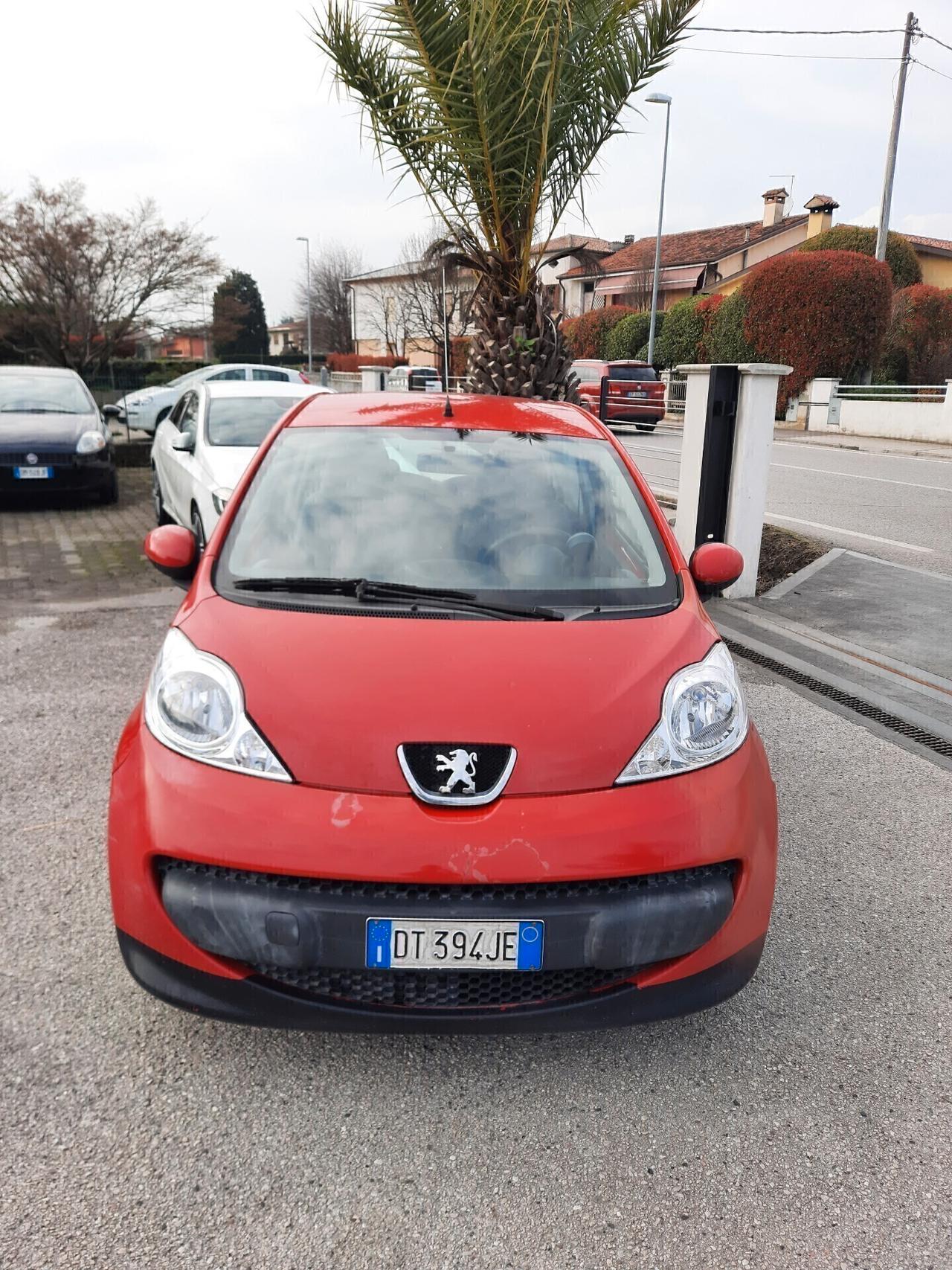 Peugeot 107 1.0 68 CV Meccanica OK