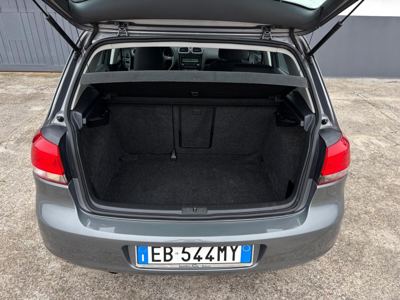 Volkswagen Golf 1.6 TDI. Garanzia 12 mesi