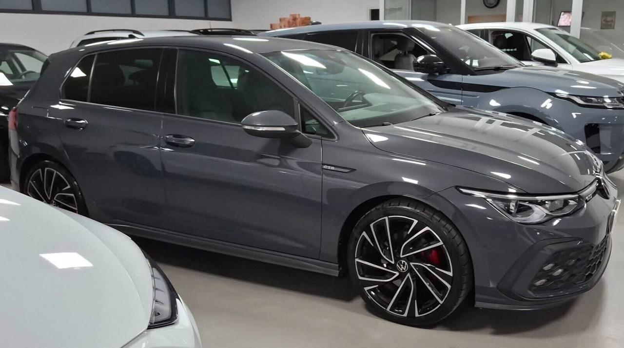 Volkswagen Golf 2.0 TDI DSG GTD 200cv