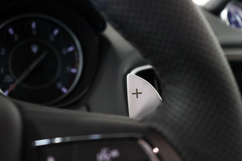 Maserati Ghibli Modena Ultima SQ4 430 CV