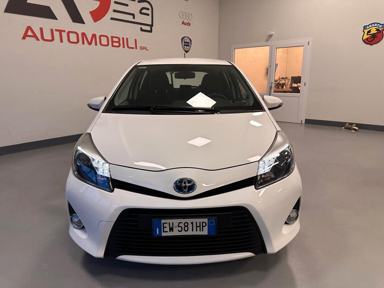 TOYOTA YARIS 1.5 HIBRID