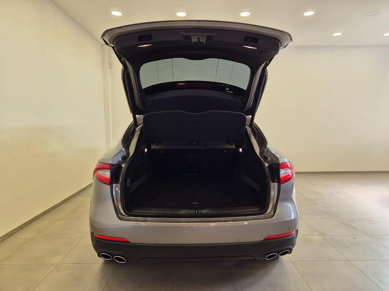 Maserati Levante 3.0 V6 350cv auto