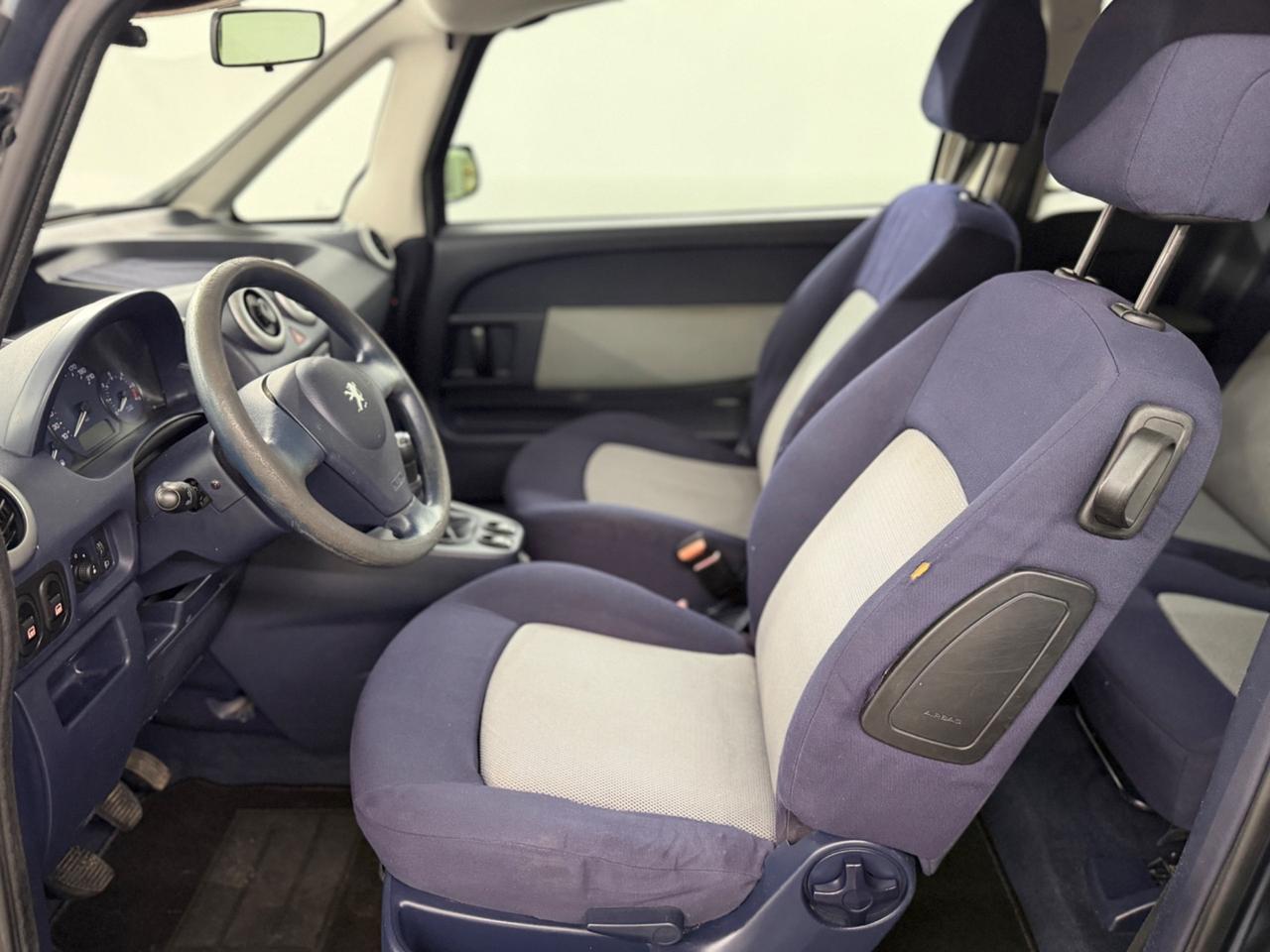 Peugeot 1007 (anno 2006)