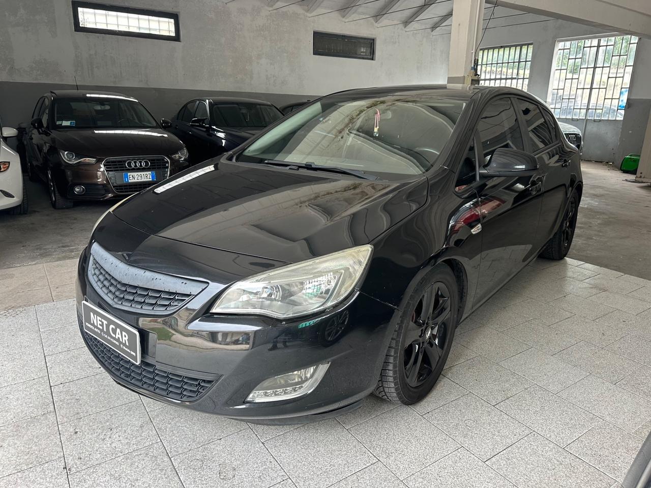 Opel Astra 1.7 CDTI 110CV EcoFLEX S&S 5 porte Cosmo