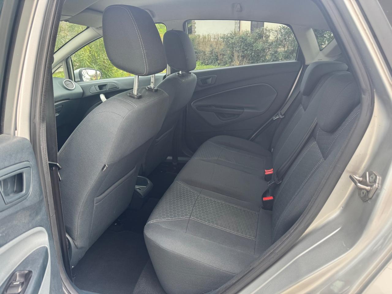 Ford Fiesta 1.4 5 porte Bz.- GPL Titanium OK NEOPATENTATI