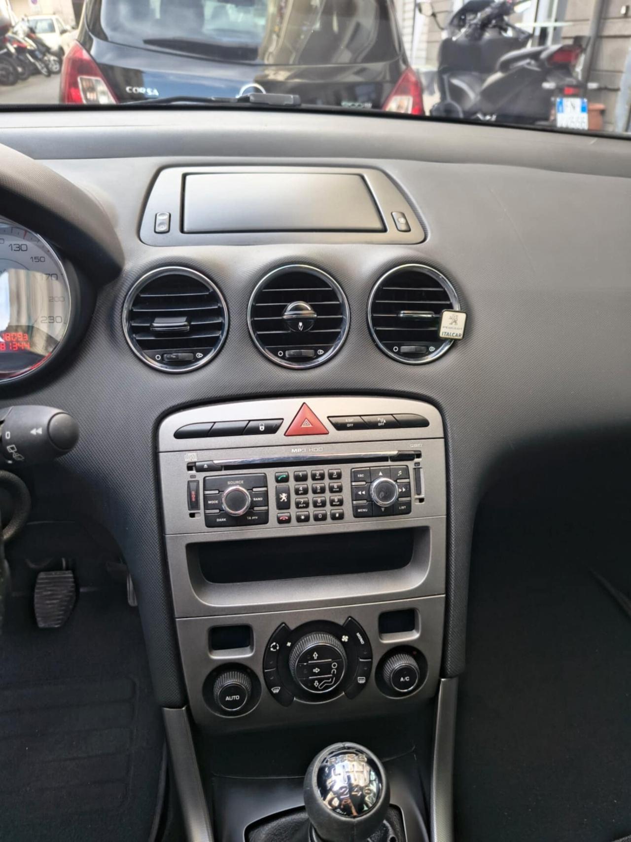 Peugeot 308 2.0 HDi 136CV 5p. Féline