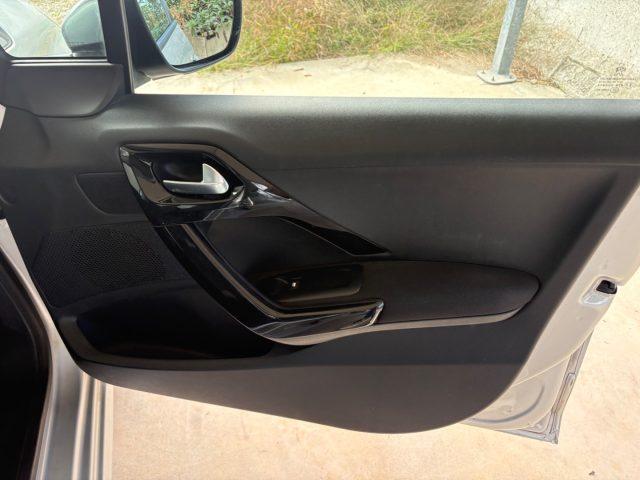PEUGEOT 208 1.4 8V HDi 68CV Allure UNICO PROPRIETARIO