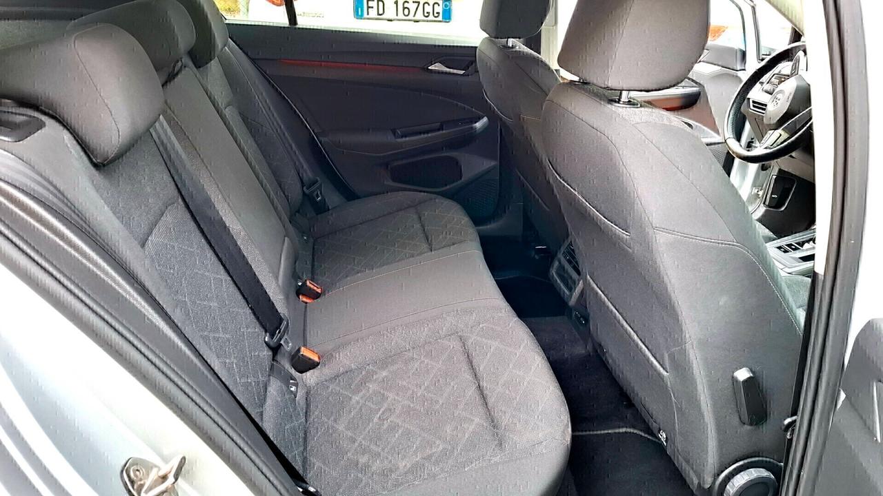 VOLKSWAGEN GOLF 8 2.0 TDI 150 CV DSG SCR Style