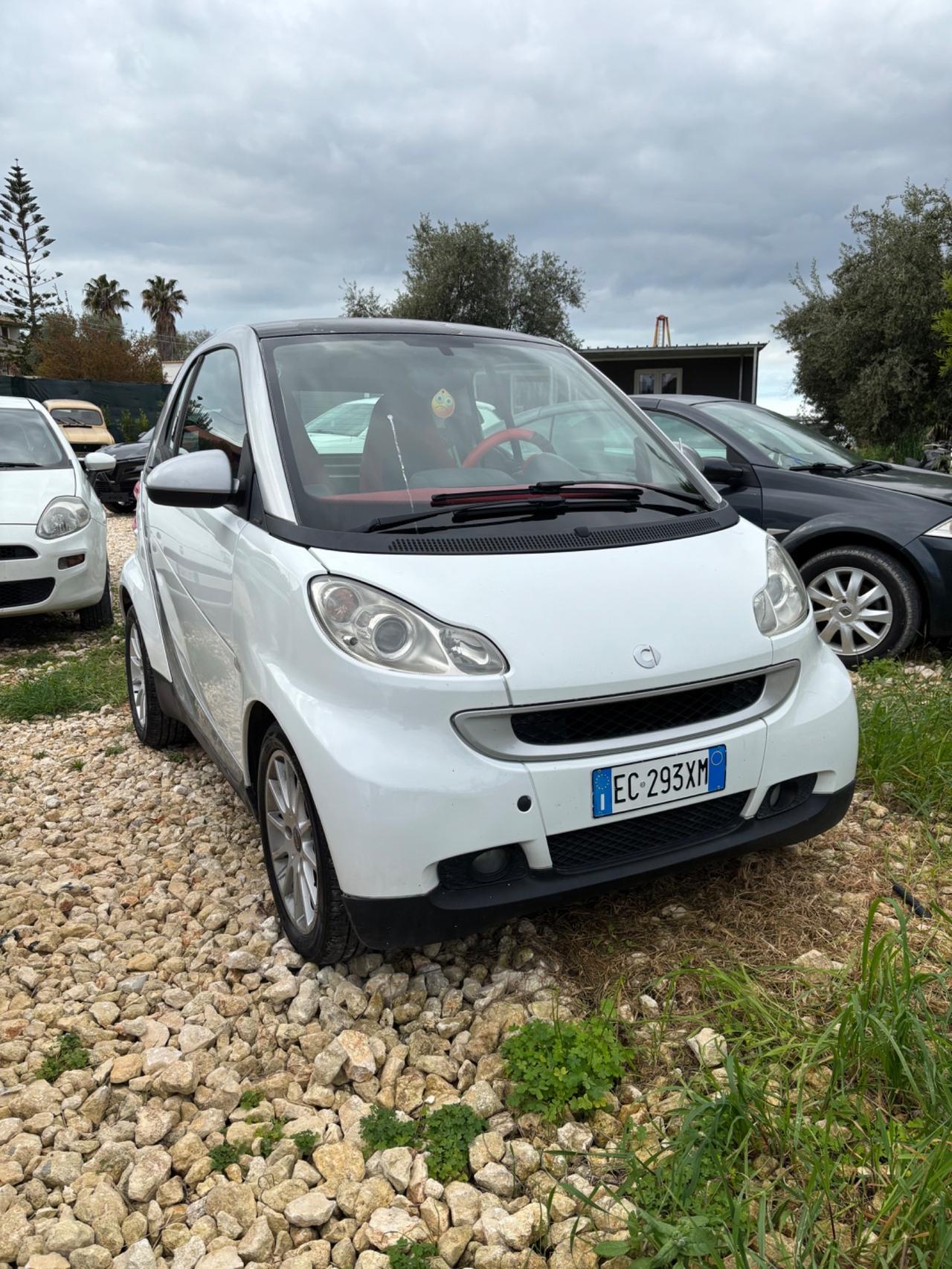 Smart ForTwo 1000 52 kW MHD coupé passion