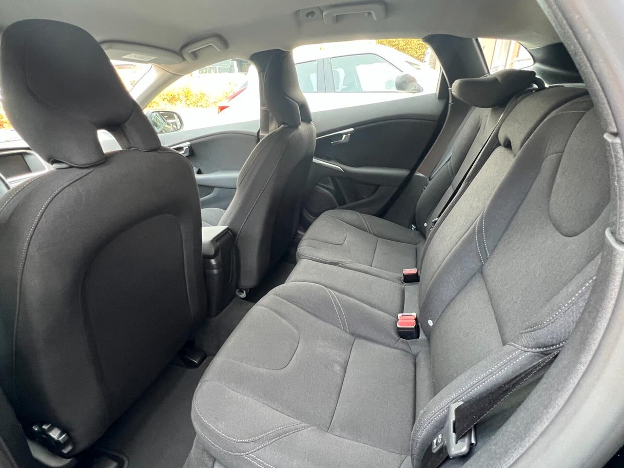 Volvo V40 Cross Country D2 1.6 Momentum