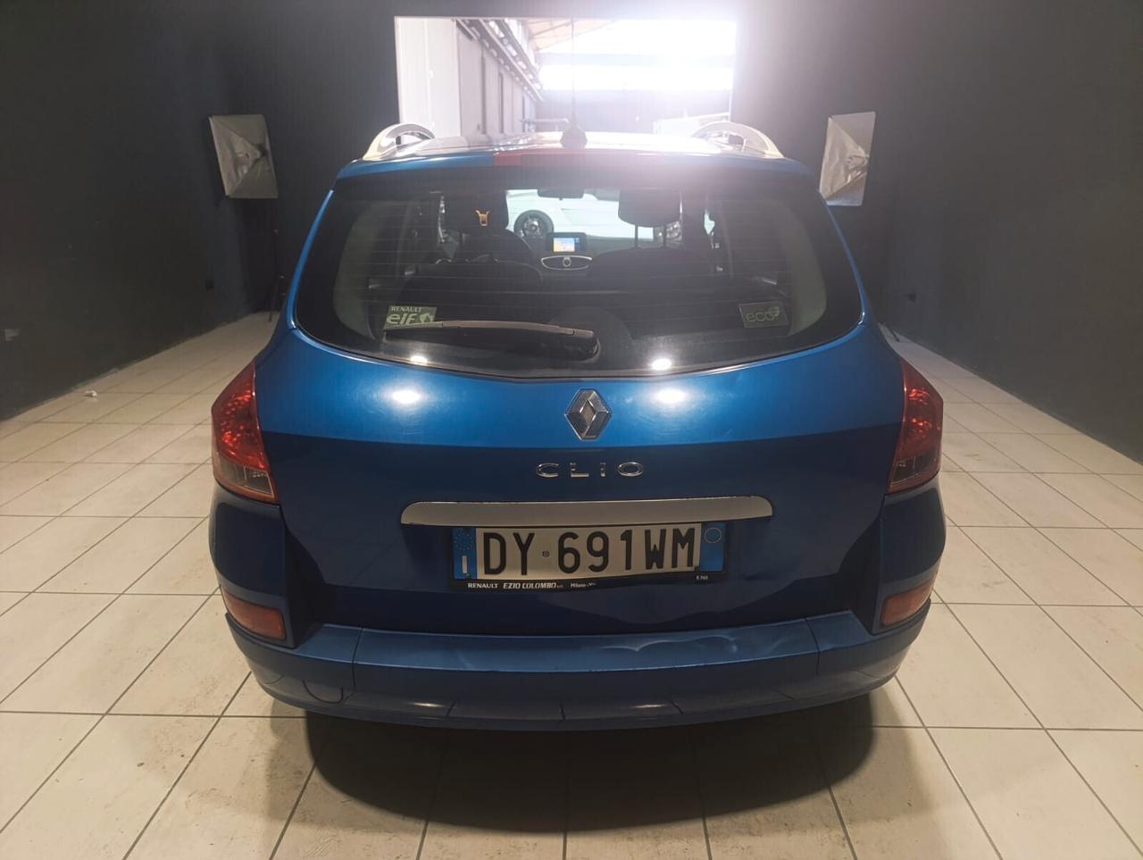 Renault Clio del 2009 benzina 80.000 km