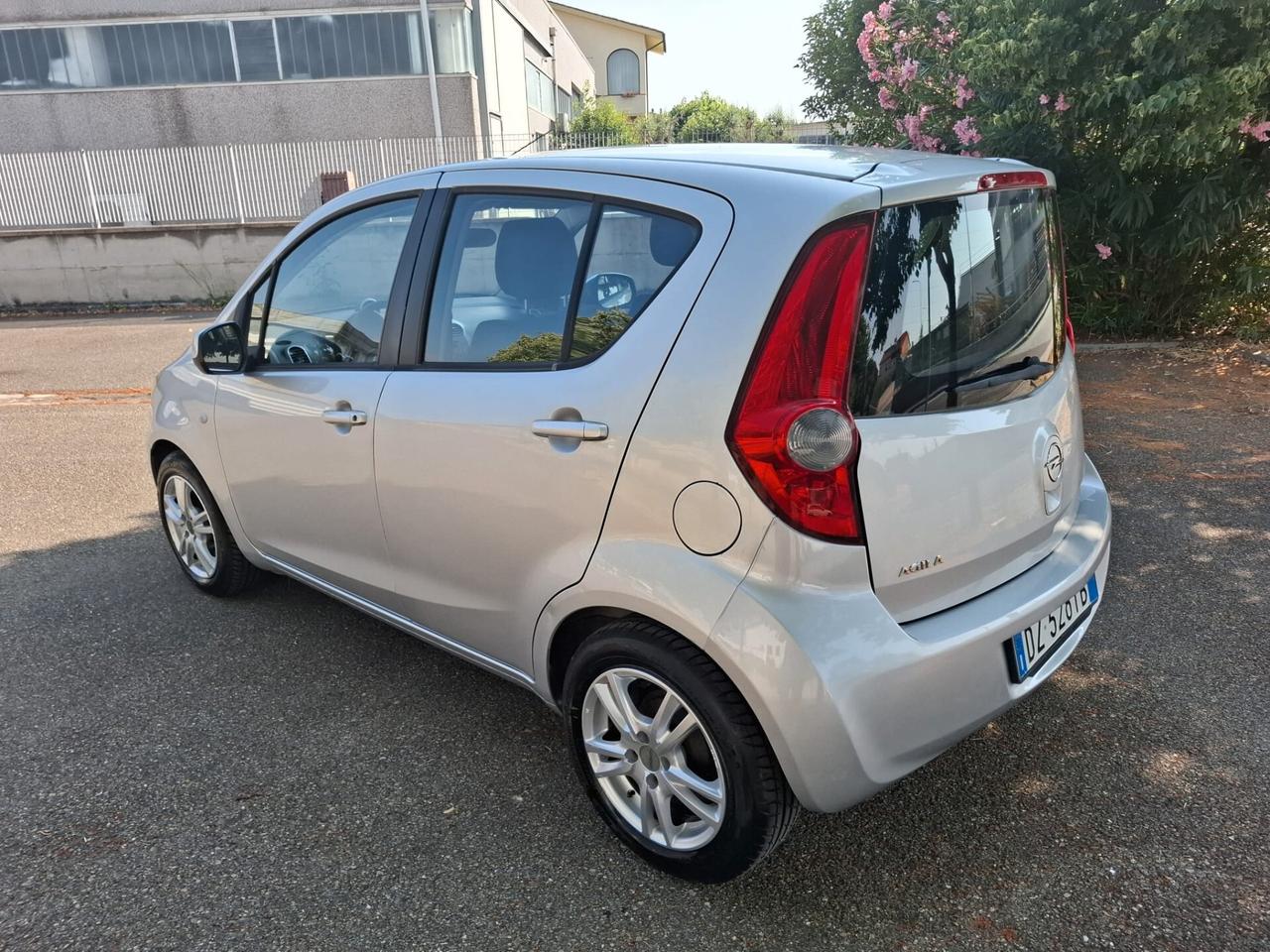 Opel Agila 1.2 SOLO 99.000 KM PER NEOPATENTATI